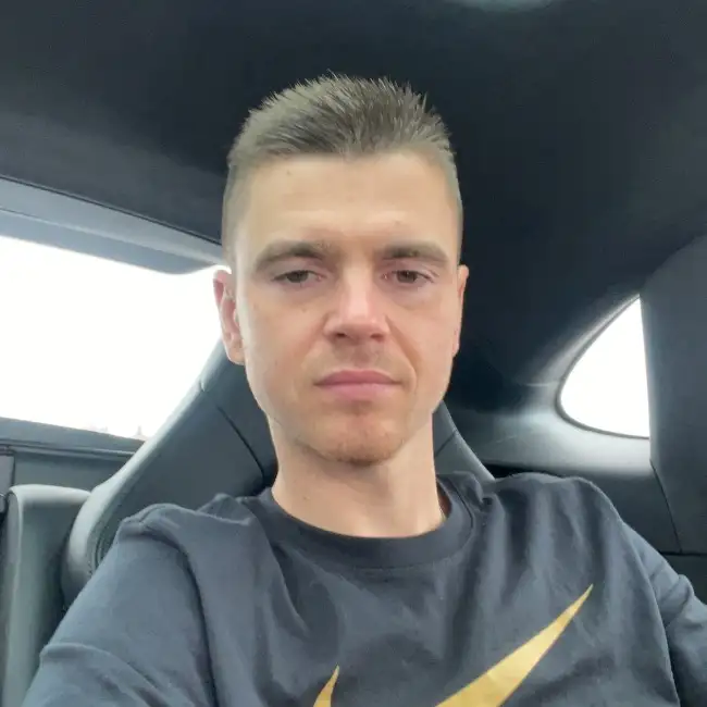 Nicolai, 34